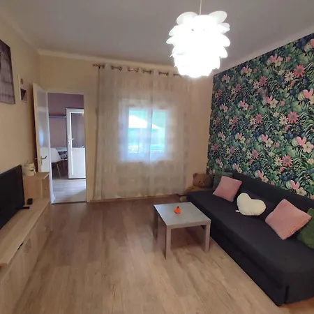 In - Balaton 45810 Feriehus Siófok